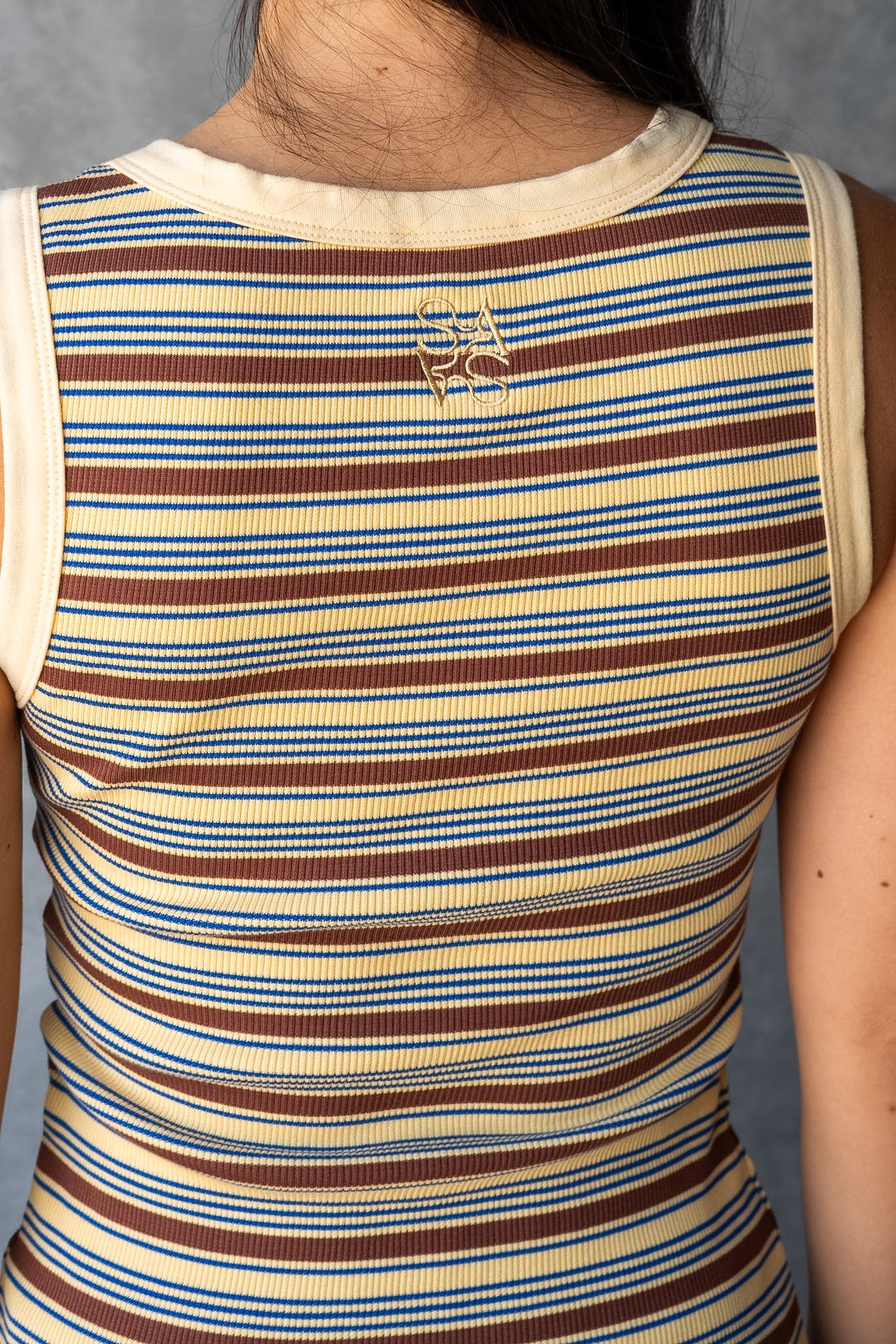SUKI V-NECK STRIPE TOP