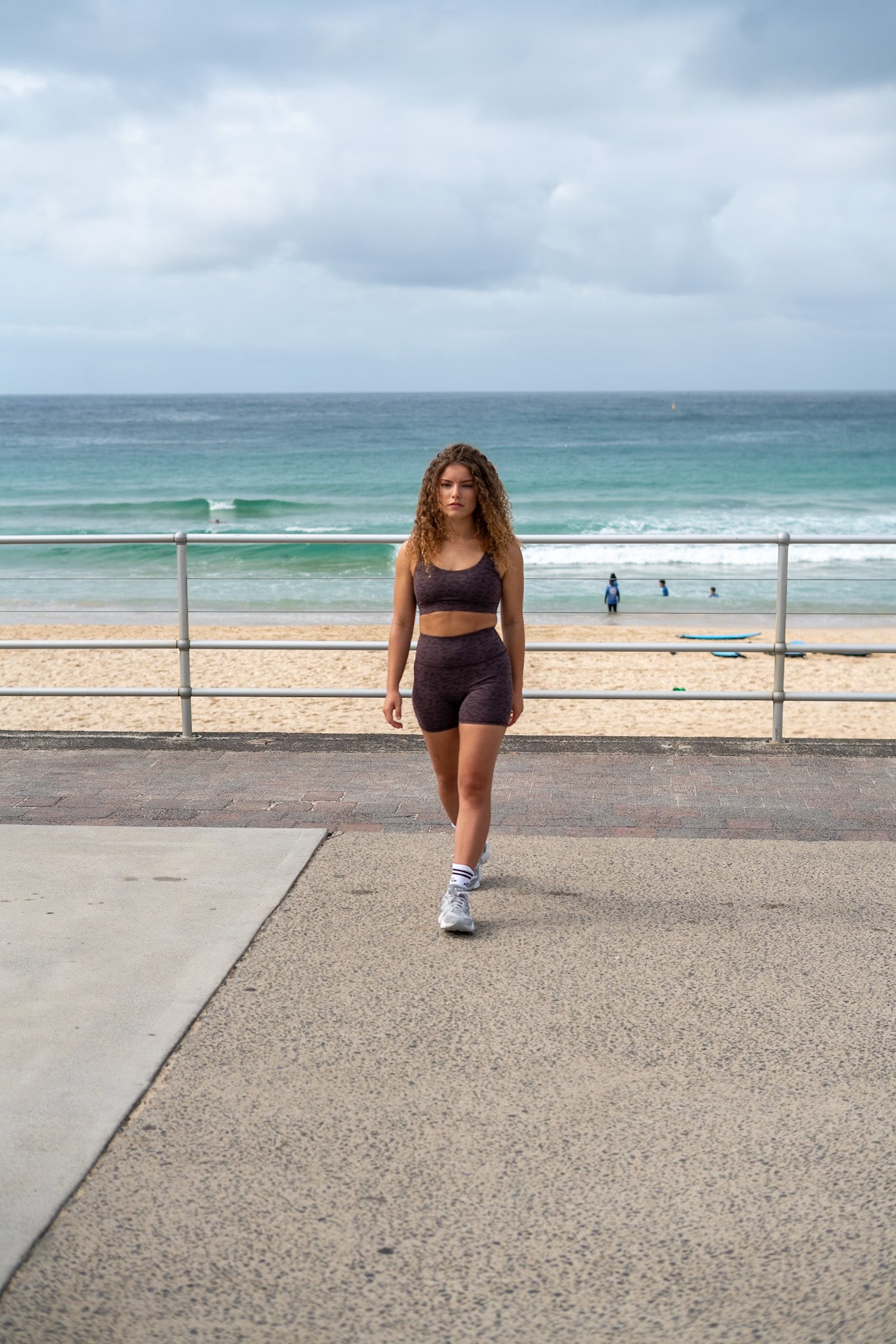 TAMIKA CROP SPORTS BRA