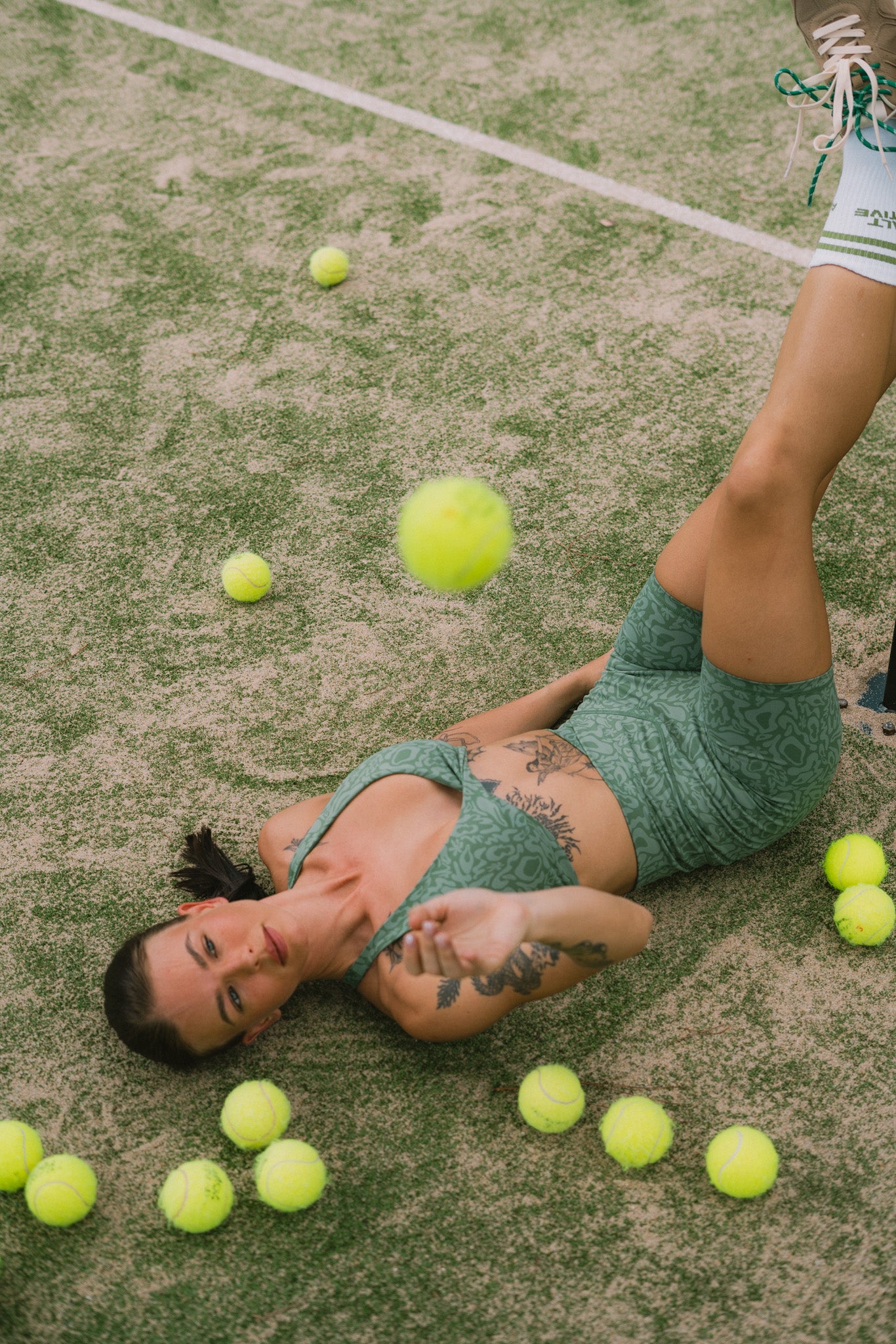 KATIE TWIST SPORTS CROP