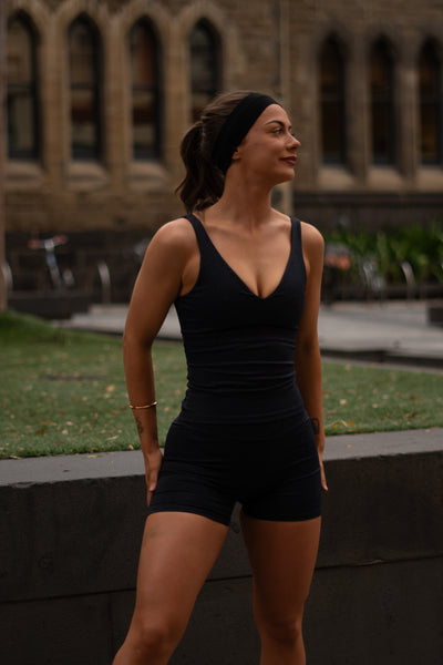 ZOVA LONG LINE TOP
